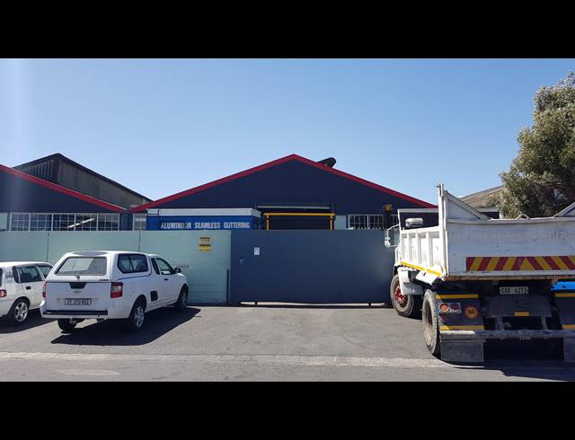 361M² FACTORY RENTED IN BELLVILLE CENTRAL